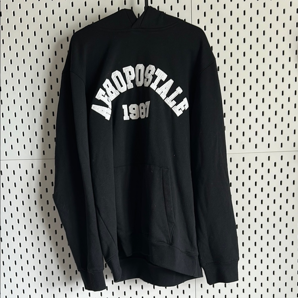 Aeropostale Classic Black Sweatshirt